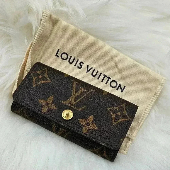 LV  Mono Multi-cles Wallet - Picture 1 of 12